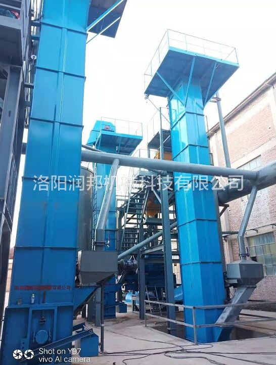 板鏈?zhǔn)教嵘龣C